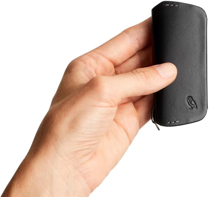 Bellroy Key Cover Plus – Third Edition (Leather Key Holder, Holds 4 – 8 Keys) - Black