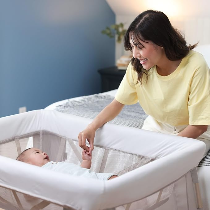 Maxi-Cosi Swift Baby Playard with Mat, Baby Playpen, Play Yard with Bassinet - Portable Playpen for Babies and Toddlers, Classic Green