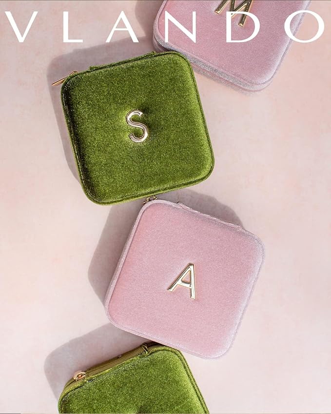 Vlando Preppy Stuff for Teen Girls, Girls Jewelry Box, Teen Girl Chid Gifts Trendy Stuff, Monogrammed Gifts Travel Jewelry Case, Gifts for Teen Girls, Things for Teen Girls - Letter B, Pink