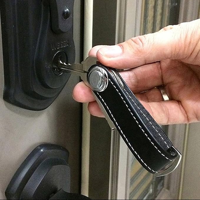 Compact Key Holder - Stylish & Practical Pocket Key Organizer With Secure Locking Mechanism. (Dark Blue)