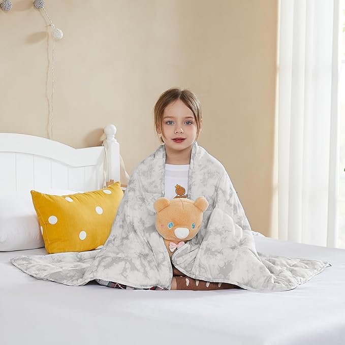 L'AGRATY Weighted Blanket - 36"x48" 3lbs Weighted Blanket Microfiber Material with Glass Beads Small Blanket for All-Season Summer Fall Winter Soft Thick Blanket