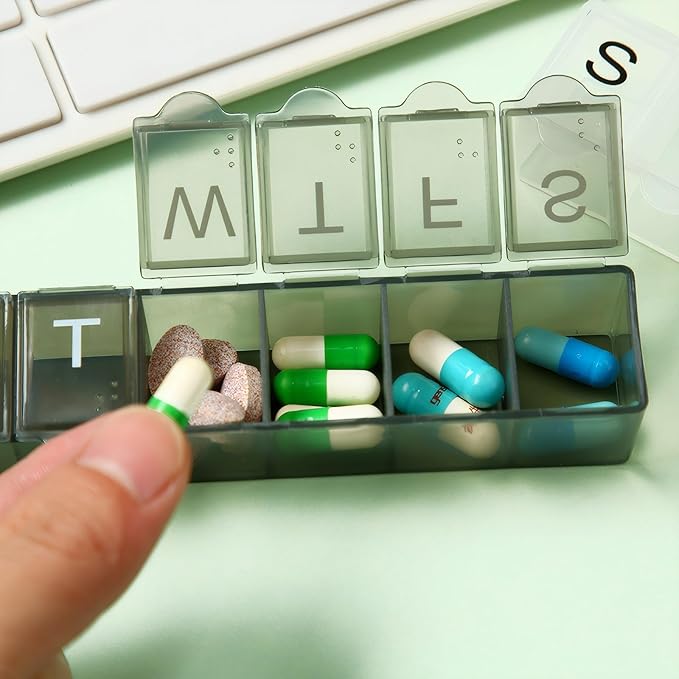 4 Pack Weekly (7-Day) Pill Organizer, 7 Days Pill Case Travel Daily Pill Box Portable Medicine Organizer and Planner with Compartment for Vitamins, Fish Oil, Supplements and Medication (4 Colors)