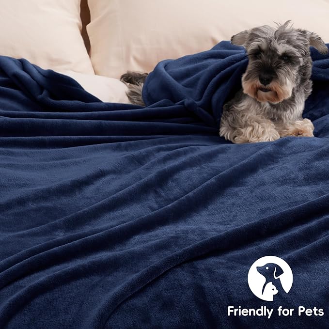 PHF Ultra Soft Fleece Blanket Twin Size, No Shed No Pilling Luxury Plush Cozy 300GSM Lightweight Blanket for Bed, Couch, Chair, Sofa Suitable for All Season, 66" x 90", Navy Blue