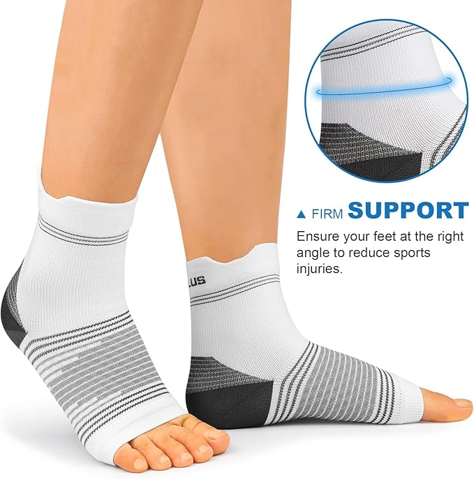 Plantar Fasciitis Sock (6 Pairs) for Men and Women, Compression Foot Sleeves with Arch and Ankle Support (White, Medium)