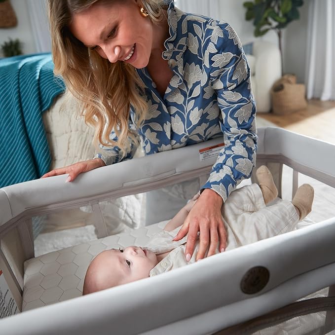 Maxi-Cosi Calao Travel Playard, Infant Bassinet, Toddler Playpen, Portable, Lightweight, Foldable, Easy Setup, with Carry Bag, Breathable Mesh, Classic Graphite