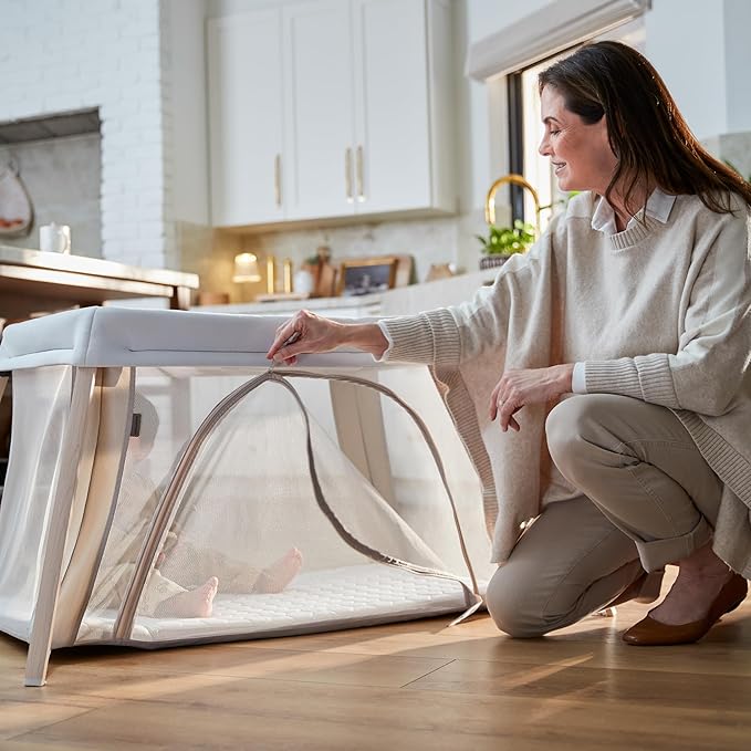 Maxi-Cosi Calao Travel Playard, Infant Bassinet, Toddler Playpen, Portable, Lightweight, Foldable, Easy Setup, with Carry Bag, Breathable Mesh, Classic Oat