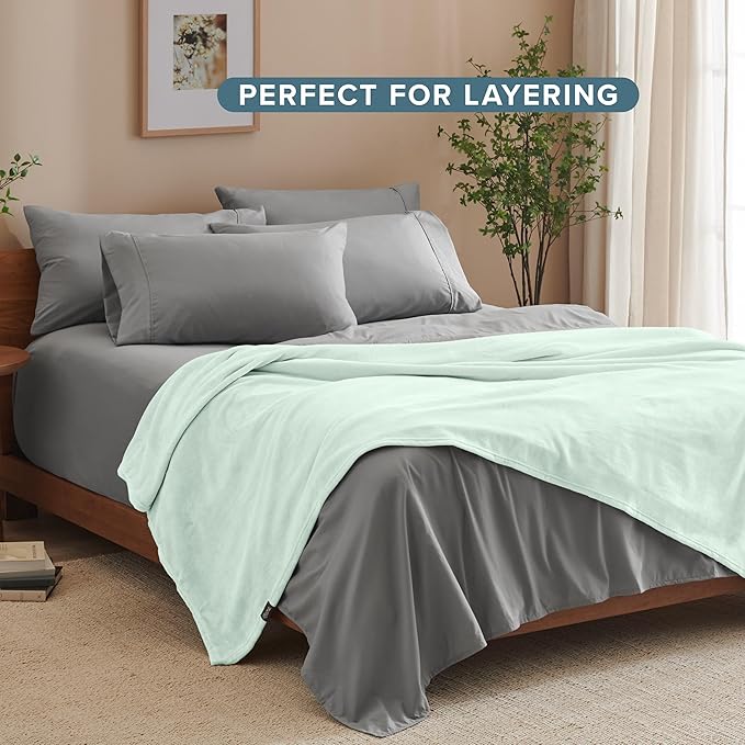 Bare Home Fleece Blanket - Twin/Twin Extra Long - Ultra-Soft Lightweight for Bed, Sofa, and Couch - Luxury Microplush - Cozy Warm Blanket (Twin/Twin XL, Spring Mint)