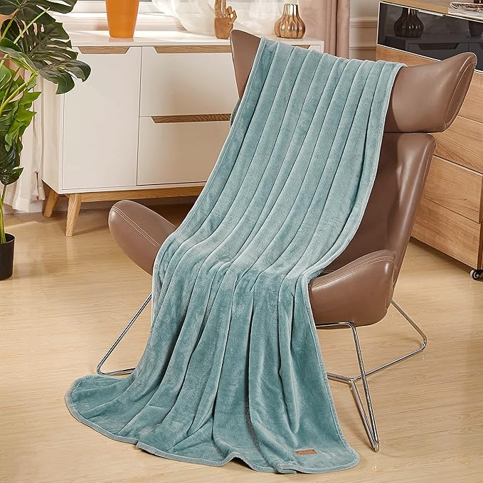 Surii Home Luxury Microfiber Flannel Blanket, Super Soft, Warm, Cozy, Fluffy, and Breathable, Perfect Throws for Bed, Couch, Sofa, for All Season Use. 350GSM Twin Size 60x80 Inches(Turquoise Blue)